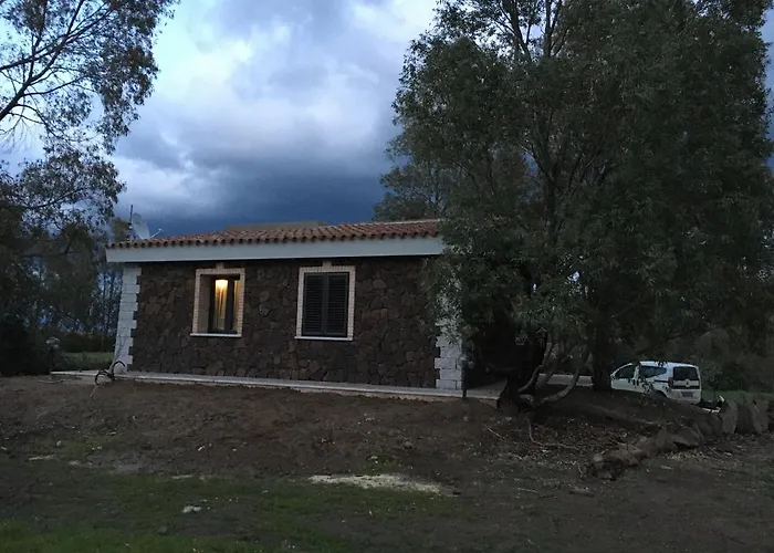 Tatil Evi Sa Tanca De Su Catreathu Orosei